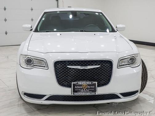 2015 Chrysler 300 Limited