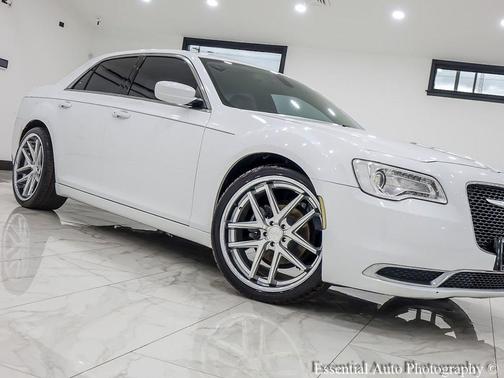 2015 Chrysler 300 Limited