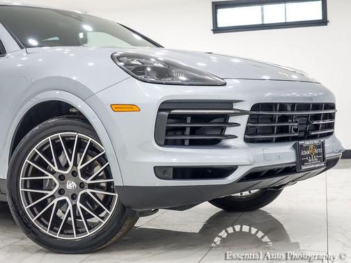 Biscay Blue Metallic 2020 Porsche Cayenne Cayenne