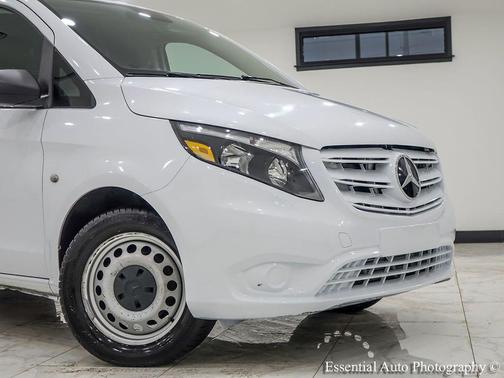 2022 Mercedes-Benz Metris Base