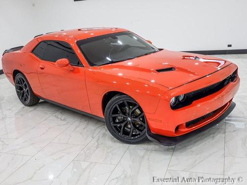 2017 Dodge Challenger SXT