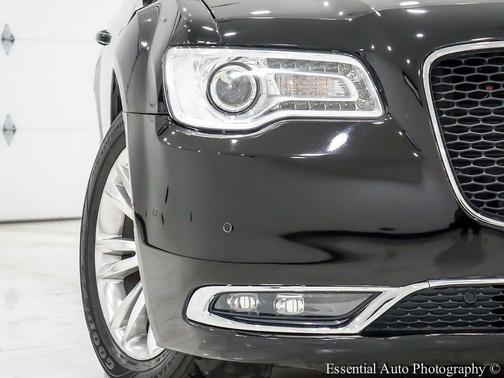 2016 Chrysler 300 S