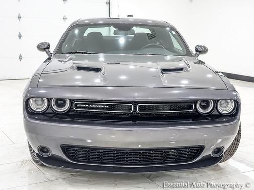 Granite Pearlcoat 2022 Dodge Challenger SXT