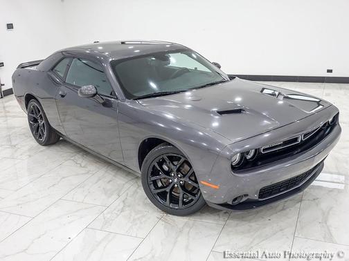Granite Pearlcoat 2022 Dodge Challenger SXT
