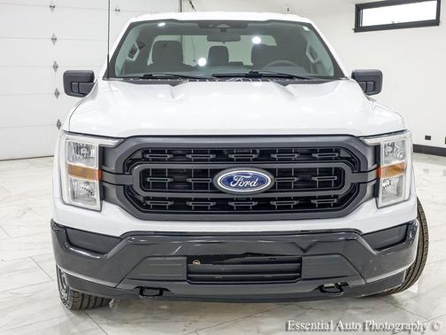 Oxford White 2022 Ford F-150 XL