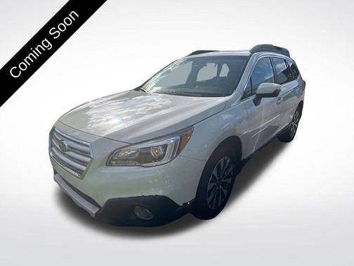 Crystal White Pearl 2016 Subaru Outback 2.5i Limited