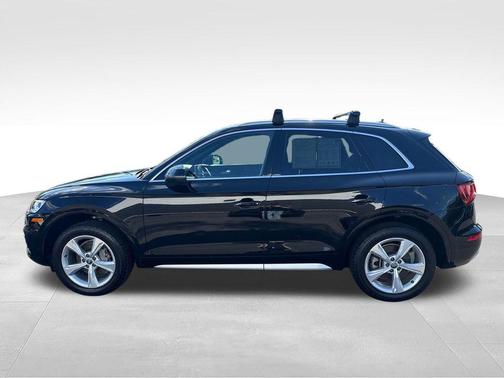 Brilliant Black 2020 Audi Q5 45 Premium Plus