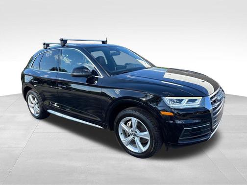 Brilliant Black 2020 Audi Q5 45 Premium Plus