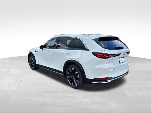 2024 Mazda CX-90 PHEV Premium Plus