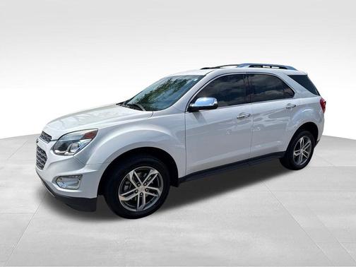 Iridescent Pearl Tricoat 2017 Chevrolet Equinox Premier