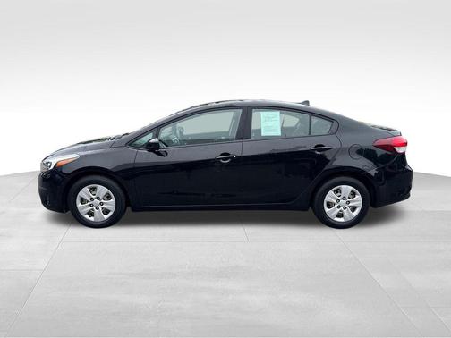 Aurora Black 2017 Kia Forte LX