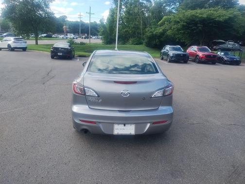 Liquid Silver Metallic 2013 Mazda Mazda3 i SV