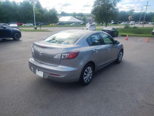 Liquid Silver Metallic 2013 Mazda Mazda3 i SV