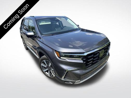 Modern Steel 2025 Honda Pilot Touring 8-Passenger