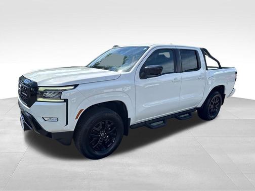 Glacier White 2023 Nissan Frontier SV