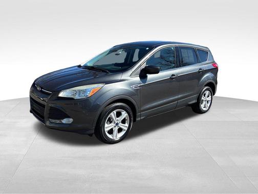 Magnetic 2016 Ford Escape SE