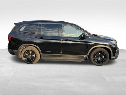 2022 Honda Pilot AWD Black Edition