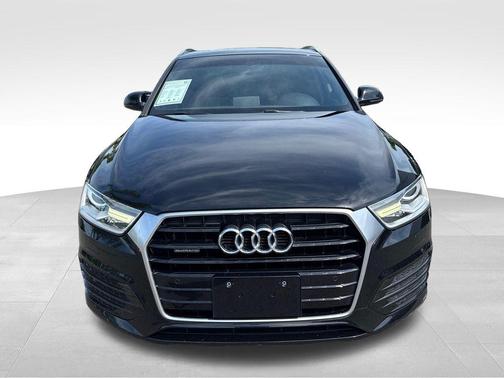 Black 2018 Audi Q3 2.0T Premium