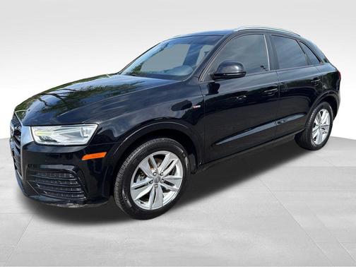 Black 2018 Audi Q3 2.0T Premium