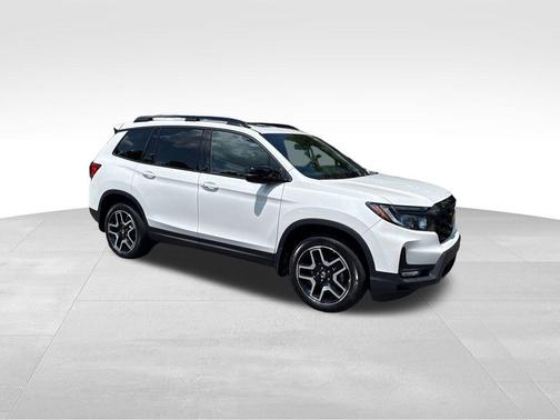 2023 Honda Passport AWD Elite