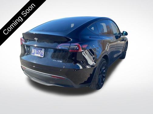 2023 Tesla Model Y Long Range Dual Motor All-Wheel Drive