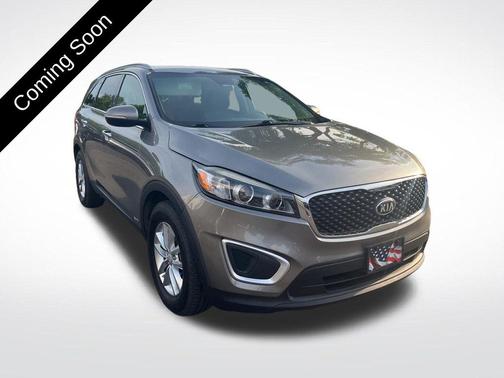 Titanium Silver 2016 Kia Sorento LX