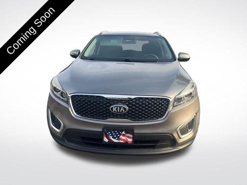 Titanium Silver 2016 Kia Sorento LX