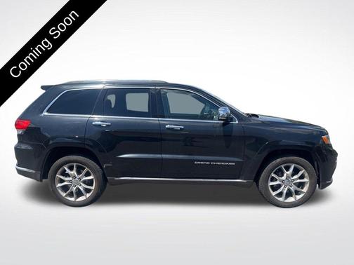 Brilliant Black Crystal Pearlcoat 2016 Jeep Grand Cherokee Summit