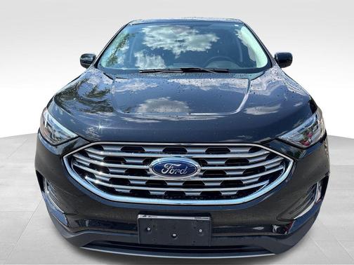 Agate Black Metallic 2022 Ford Edge SEL