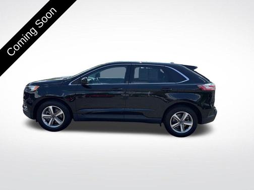 Agate Black Metallic 2022 Ford Edge SEL