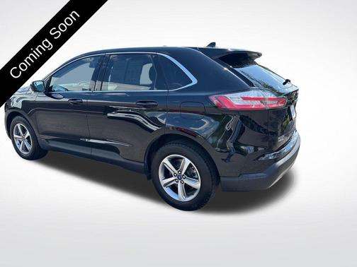 Agate Black Metallic 2022 Ford Edge SEL