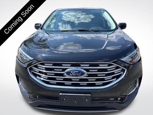 Agate Black Metallic 2022 Ford Edge SEL