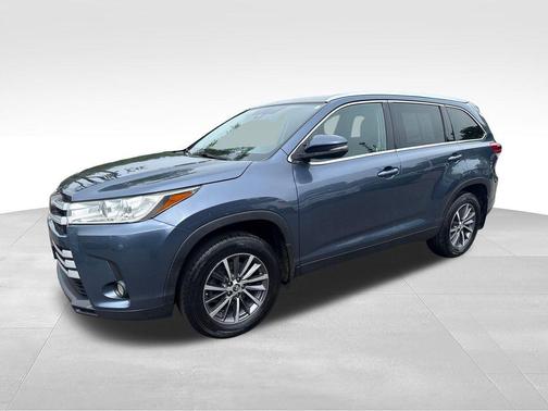 Shoreline Blue Pearl 2019 Toyota Highlander XLE