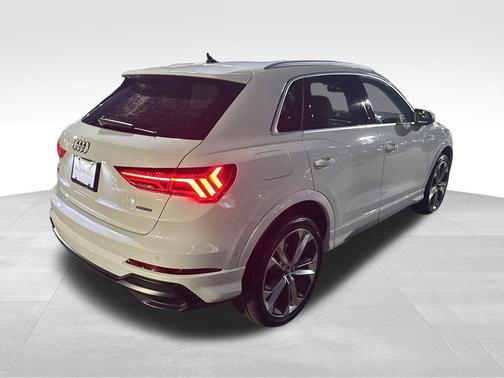 2021 Audi Q3 45 S line Premium Plus