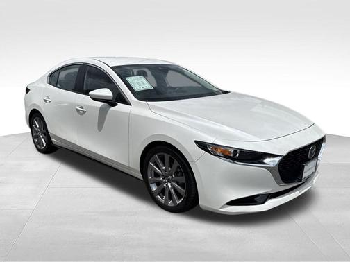 Snowflake White Pearl Mica 2019 Mazda Mazda3 FWD w/Preferred Package
