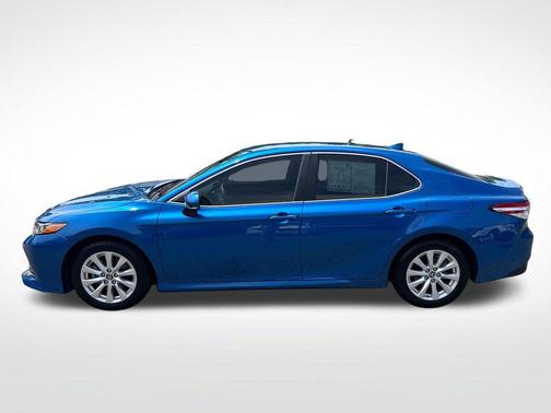 Blue Streak Metallic 2019 Toyota Camry LE
