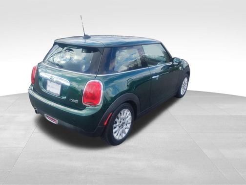 2016 MINI Hardtop Cooper