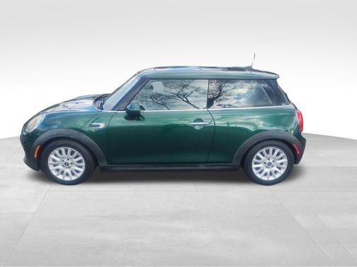 2016 MINI Hardtop Cooper