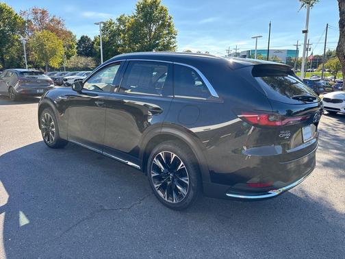 2024 Mazda CX-90 PHEV Premium Plus