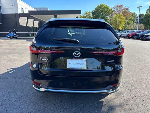 2024 Mazda CX-90 PHEV Premium Plus
