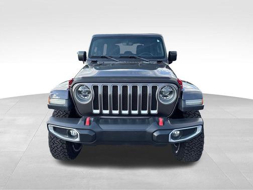 Granite Crystal Metallic Clearcoat 2018 Jeep Wrangler Unlimited Sahara