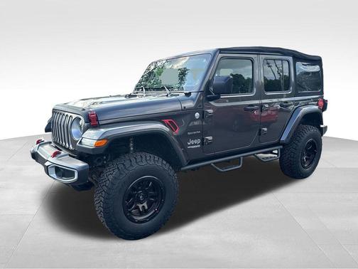 Granite Crystal Metallic Clearcoat 2018 Jeep Wrangler Unlimited Sahara