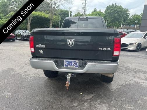 2018 RAM 2500 Big Horn Crew Cab 4x4 6'4' Box