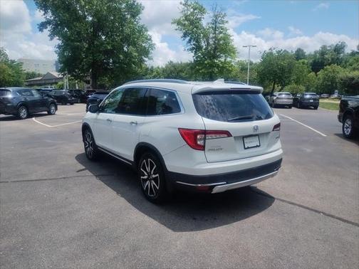 2020 Honda Pilot Touring 8-Passenger