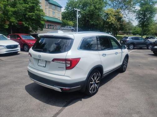 2020 Honda Pilot Touring 8-Passenger