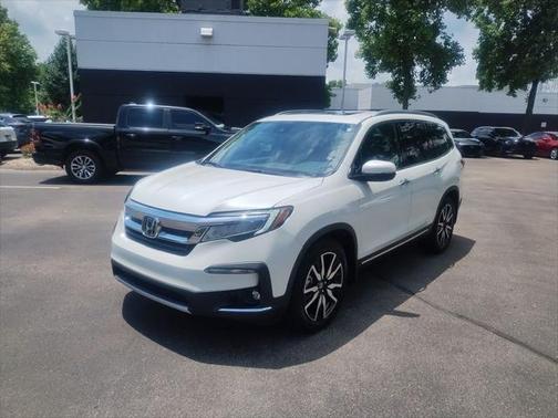 2020 Honda Pilot Touring 8-Passenger