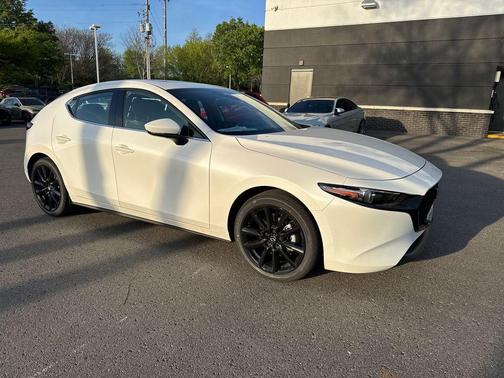 Snowflake White Pearl Mica 2026 Mazda Mazda3 FWD w/Premium Package