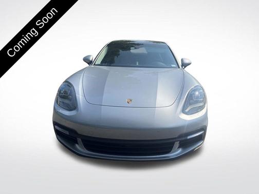 Chalk 2018 Porsche Panamera 4