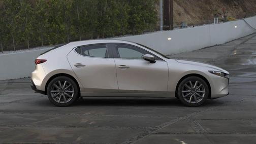 Platinum Quartz Metallic 2026 Mazda Mazda3 FWD w/Preferred Package