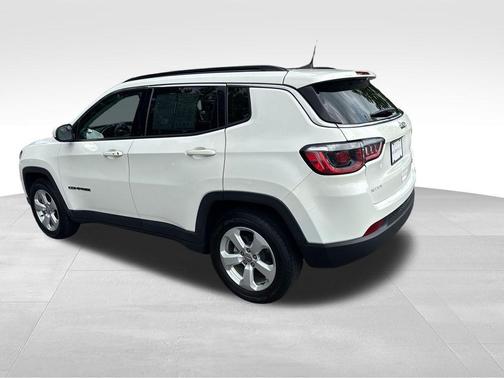 White Clearcoat 2018 Jeep Compass Latitude